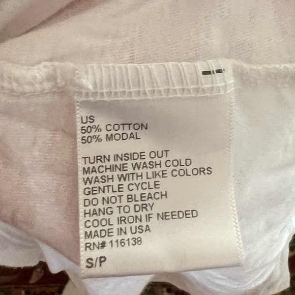 Signorelli, v-neck tee - Picture 7 of 7